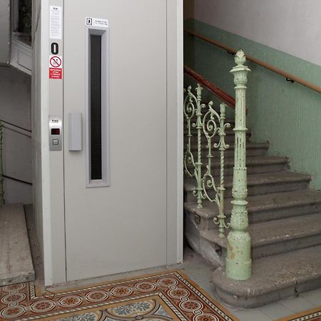 7K - Apartmany Lazenska Κάρλοβι Βάρι Εξωτερικό φωτογραφία