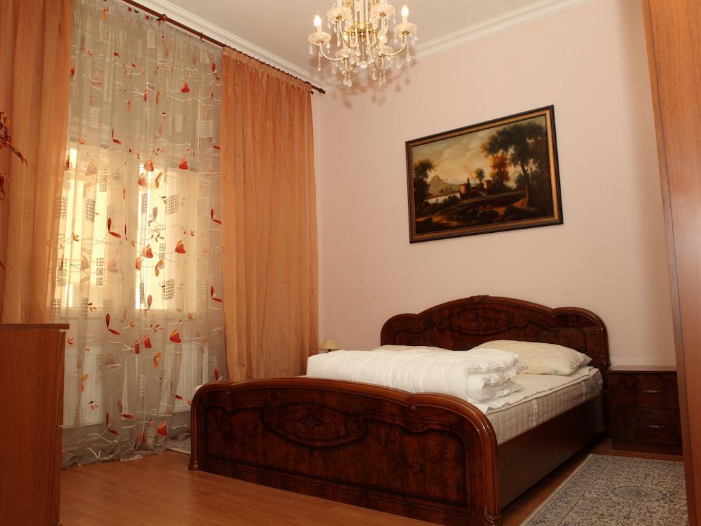 7K - Apartmany Lazenska Κάρλοβι Βάρι Δωμάτιο φωτογραφία